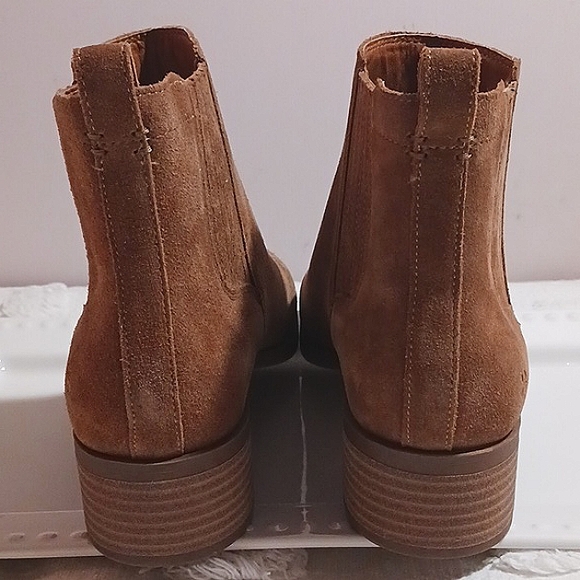 Stunning! Lucky Brand 🍀Suede Boot 👢 10  Stylish! - Picture 3 of 15